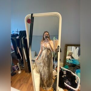 sleeveless, goddess vibes, quality, vintage.